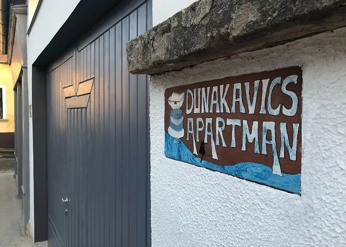 Dunakavics Boutique